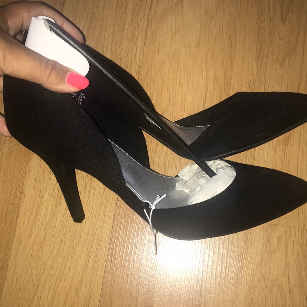 Black velvet heels
